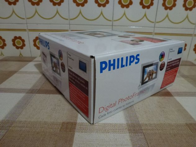 PHILIPS Digital photo frame 7FF2FPA MAI usato e nuovissimo:7 POLLICI con cornice - Foto 5