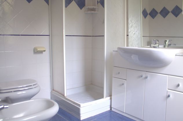 PARMA CENTRO – AFFITTASI APPARTAMENTO - 3 CAMERE E 3 BAGNI - Foto 5
