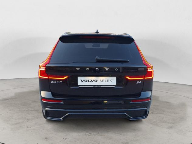 Volvo XC60 B4 197+14 CV Automatico Mild Hybrid Diesel Plus Dark - Foto 3
