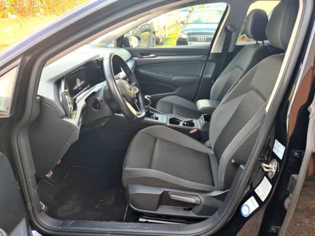 2022 – VW Golf 8 Active, 1.5 TSI 131cv - Foto 3