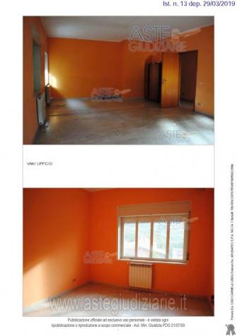 IMMOBILI-IMMOBILE COMMERCIALE-via Rainaldo D'Acquaviva - Foto 4