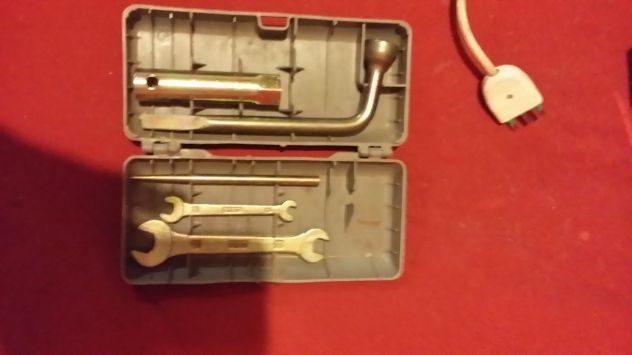chiavi scatoletta d'epoca fiat 127 trousse 128