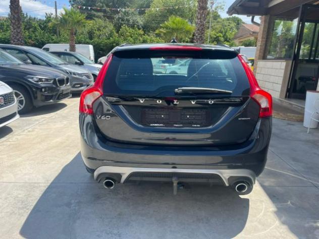 VOLVO V60 D2 2.0 R-design rif. 22166745 - Foto 5