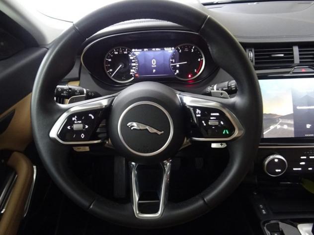 Jaguar E-Pace 2.0D I4 163 CV AWD Auto SE - Foto 10