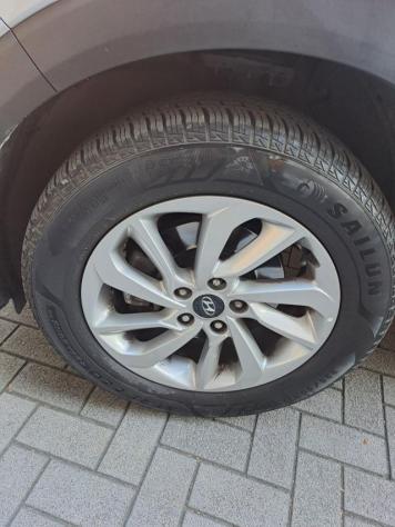 HYUNDAI Tucson 1.7 CRDi Comfort rif. 22956245 - Foto 9