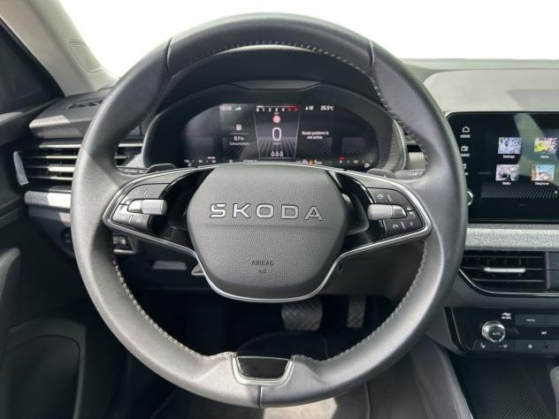 Škoda Kamiq 1.0 TSI Black Dots DSG 85kW - Foto 6