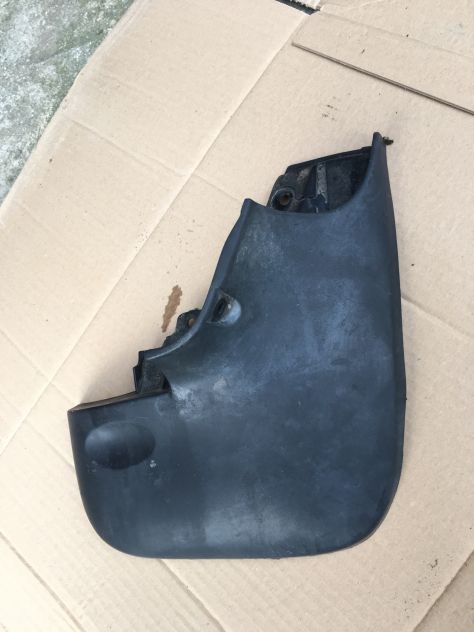 Paraspruzzi Anteriore DESTRO / DX Nissan Terrano II / 2 2.7 Tdi serie R20 - Foto 2