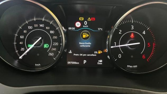 JAGUAR E-Pace 2.0D 180 CV AWD aut. R-Dynamic S rif. 24182163 - Foto 10
