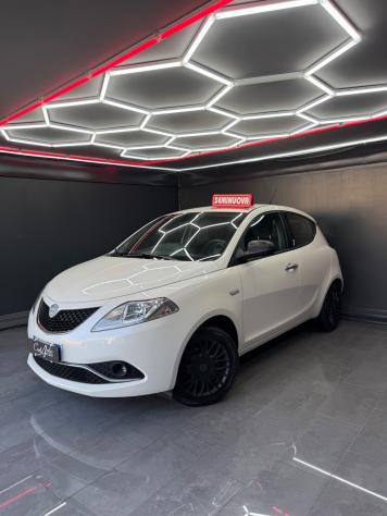 Lancia Ypsilon 1.2 Benzina Gold 44000 KM - Foto 4