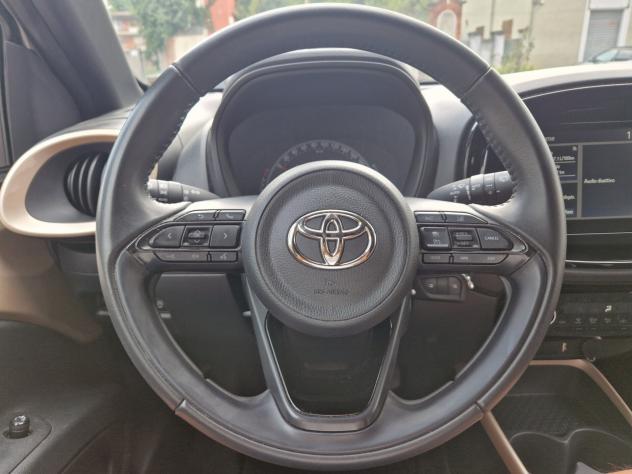 Toyota Aygo X 1.0 72CV "39.700 km" AUTOMATICA, Carplay, Telecamera, ADAS - Foto 9