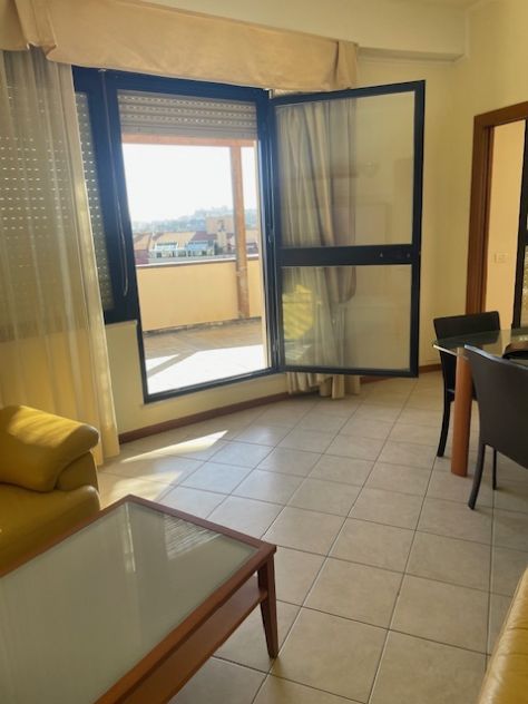 Cagliari Appartamento con 70mq livelterrazza vistamare - Foto 3