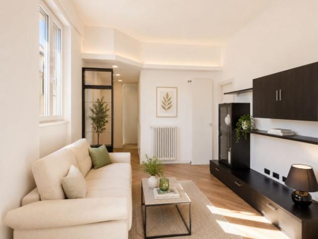 Attico / Mansarda di 85 m² con 3 locali in vendita a Milano - Foto 3