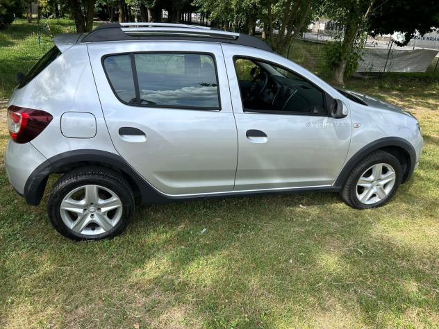 Dacia Duster 1.2 TCe 125CV 4x2 Laurte - Foto 2