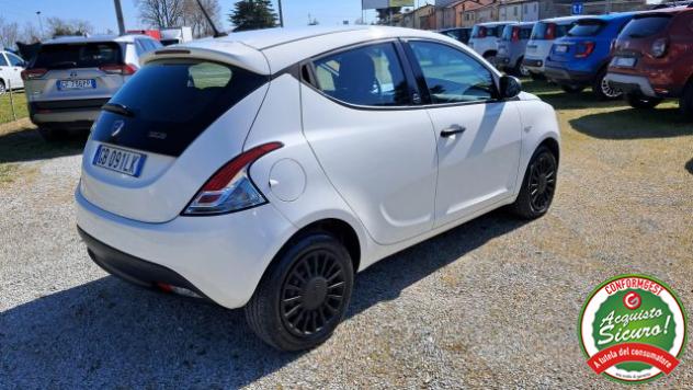 LANCIA Ypsilon 1.0 FireFly 5 porte S&S Hybrid Ecochic Silver rif. 23480711 - Foto 2
