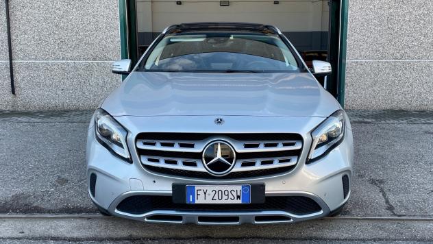 MERCEDES-BENZ GLA 180 1.6 PREMIUM 122CV - FULL LED, PELLE, TETTO - Foto 2