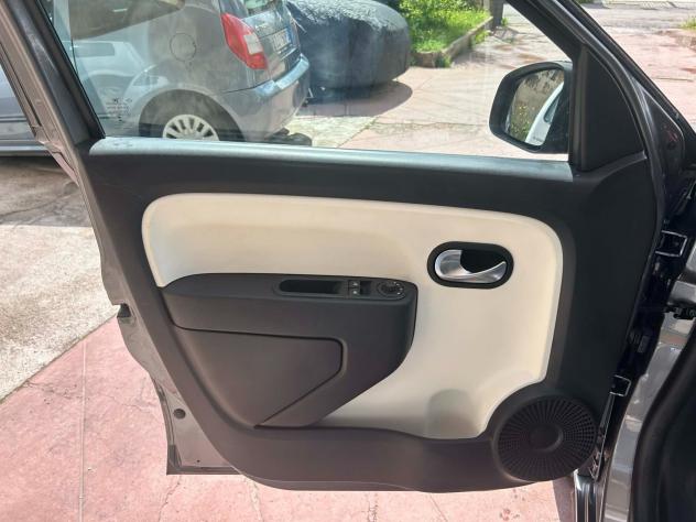 RENAULT TWINGO 1.0 2016 COSMIC LOVELY EDITION - Foto 6