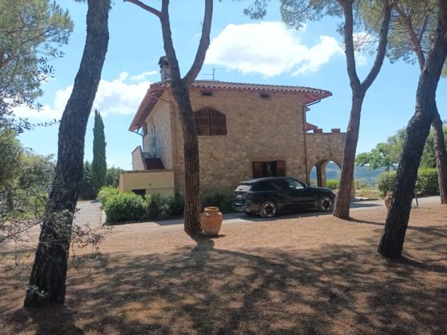 VILLA CON GRANDE PARCO IN ZONA CASTIGLIONE DEL LAGO - Foto 4
