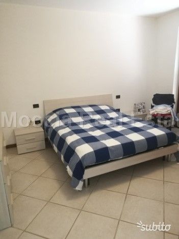 MOCCIA BILOCALE ARREDATO CON BOX IN PARCO CON PISCINA (DEG) - Foto 2