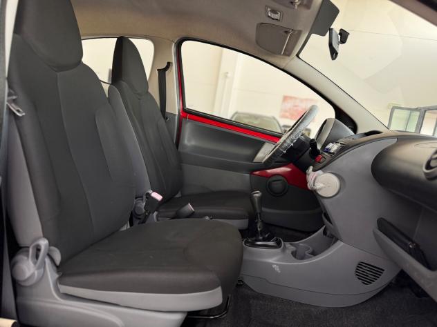 Toyota Aygo 1.0 12V VVT-i 3 porte Sol - Foto 9