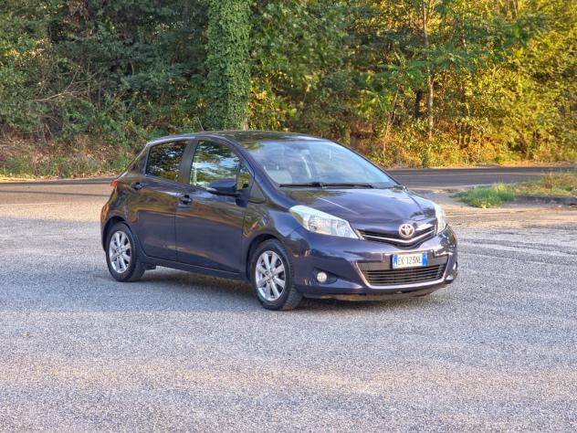 Toyota Yaris 1.4 D-4D 5 porte Lounge E5B Manuale NEO 2012