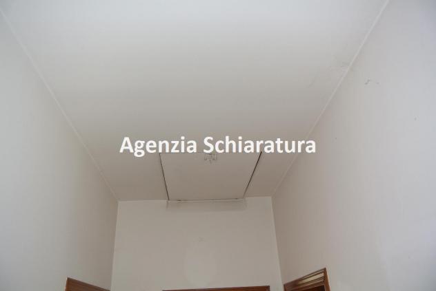 VICINANZE BORGO MASSANO VENDESI CASA SINGOLA CON DUE UNITA' IMMOBILIARI E UN'ETTARO DI TERRENO - Foto 15