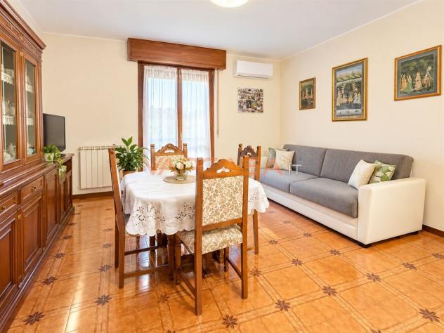 APPARTAMENTO IN PICCOLO CONTESTO, CON BOX E CANTINA
