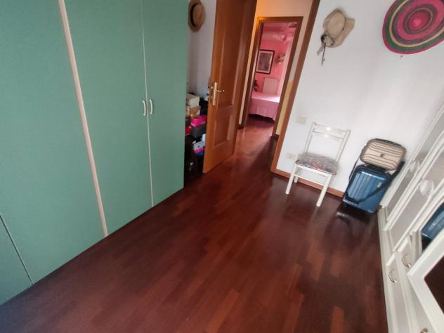VILLA A SCHIERA di 4 vani e di 144 mq (VIAREGGIO) rif. 638 - Foto 10