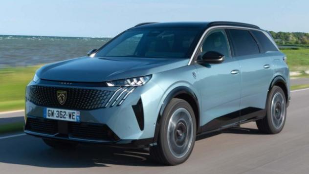 PEUGEOT 5008 Hybrid 145 e-DCS6 Allure Business rif. 24050257 - Foto 2