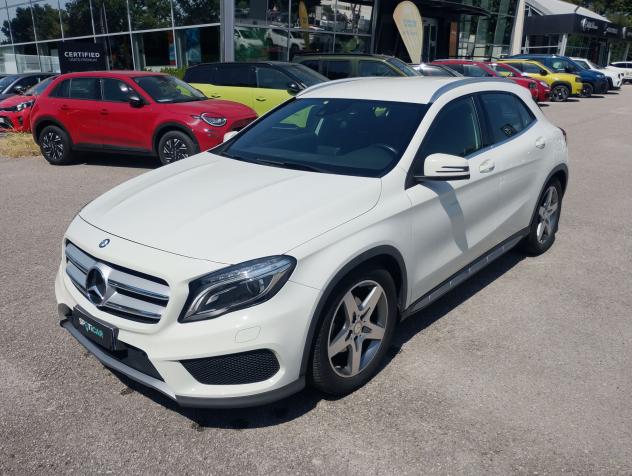 Mercedes-Benz GLA 200 CDI Premium