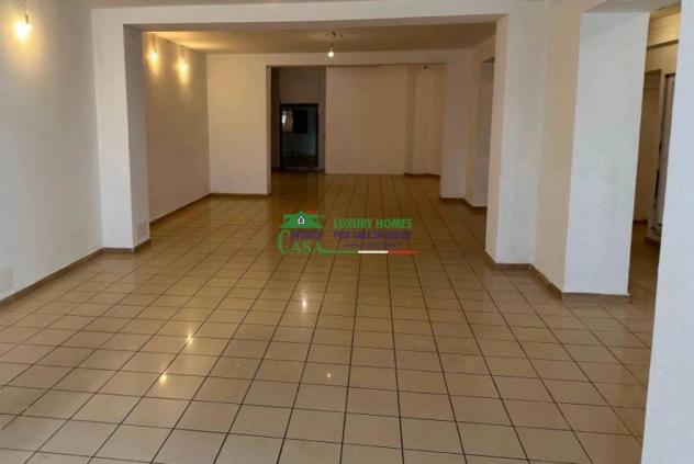 Rif: 2110 - Locale deposito in vendita a Comiso, zona Bar Mirò - Comiso - Foto 2