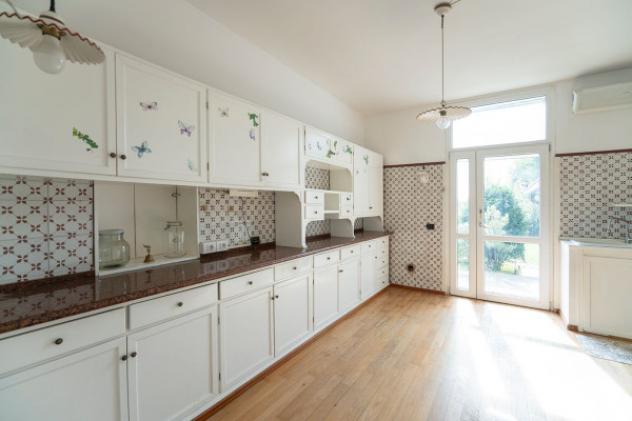 Villa di 892 m² con più di 5 locali in vendita a Molteno - Foto 13
