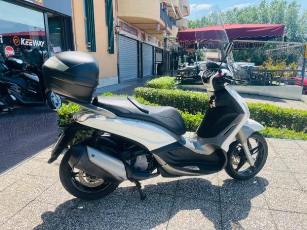 PIAGGIO Beverly 350 i.e. TUTTO INCLUSO ANCHE PASSAGGIO! MINI RATE rif. 23803199 - Foto 3