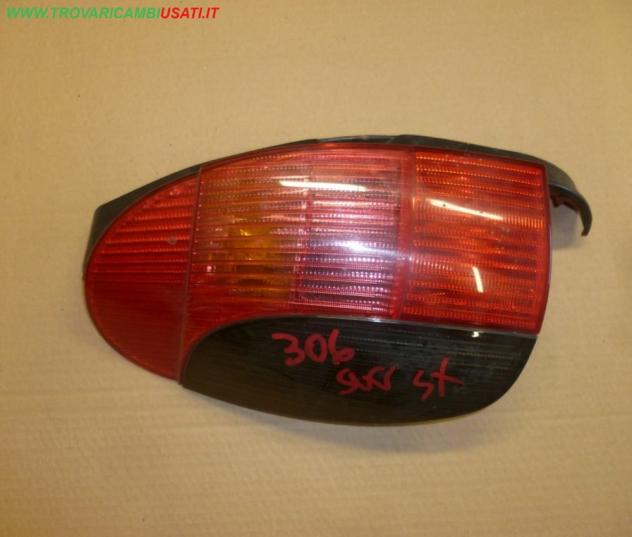FANALE POST.S. PEUGEOT 306 3p / 5p / 4p / SW  Parti elettriche  Fanaleria  Fanali  Fanale post. sx. PEUGEOT - 306 3p / 5p / 4p / SW - 01-03-1997 - 01-