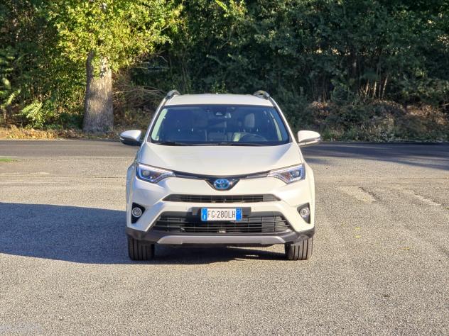 Toyota RAV 4 RAV4 2.5 Hybrid 2WD Lounge E6B Automatica 2016 - Foto 2