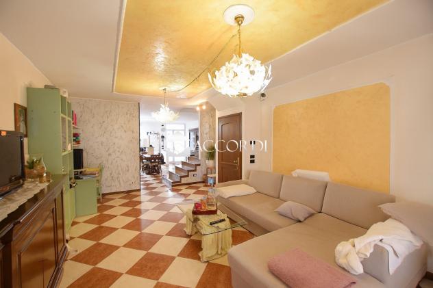VILLA A SCHIERA di 4 vani e di 252 mq (CAERANO DI SAN MARCO) rif. CM6_1 - Foto 7