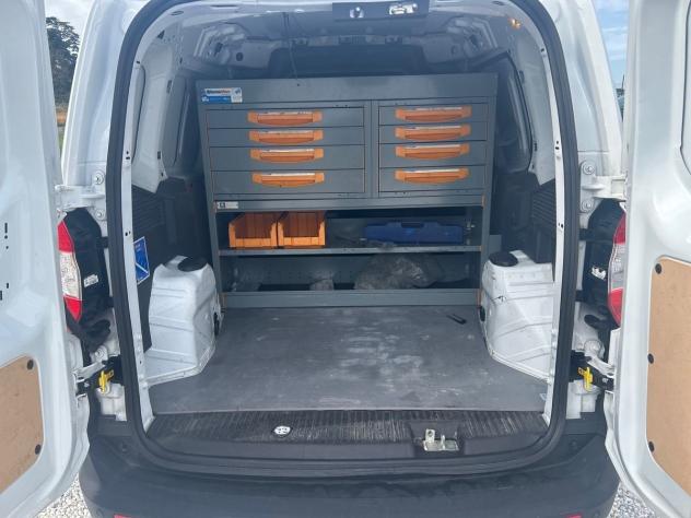 Ford Transit Courier 2020 1.5 tdci 75cv S&S Trend my20 - Foto 5