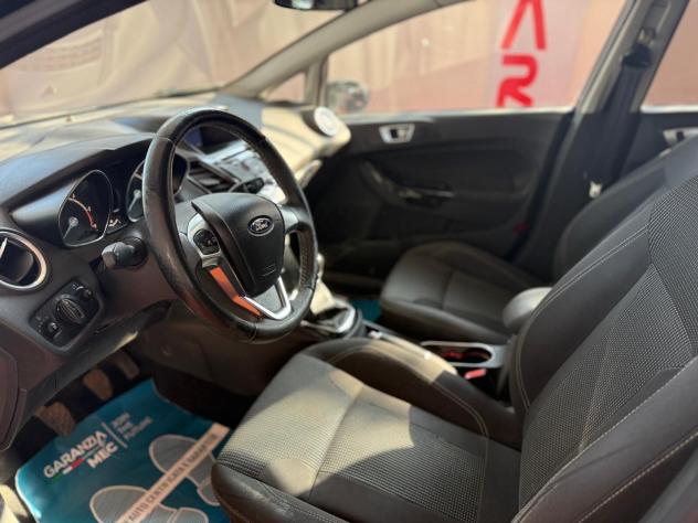 Ford Fiesta 1.5 TDCi 75CV 5 porte Titanium - Foto 9