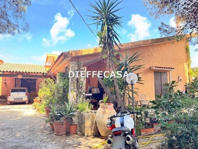 V2542 - In vendita Villa in periferia lato mazara