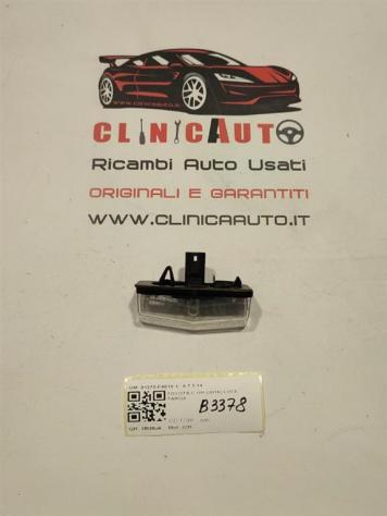 FANALE LUCE TARGA TOYOTA C-HR Ibrida 81270-F4010 2ZR (1623)