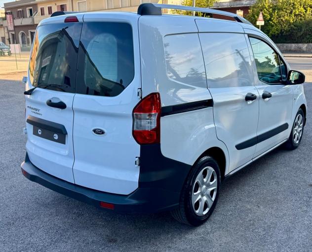 Ford Transit Courier 1.0 EcoBoost 100CV Van Trend - Foto 5