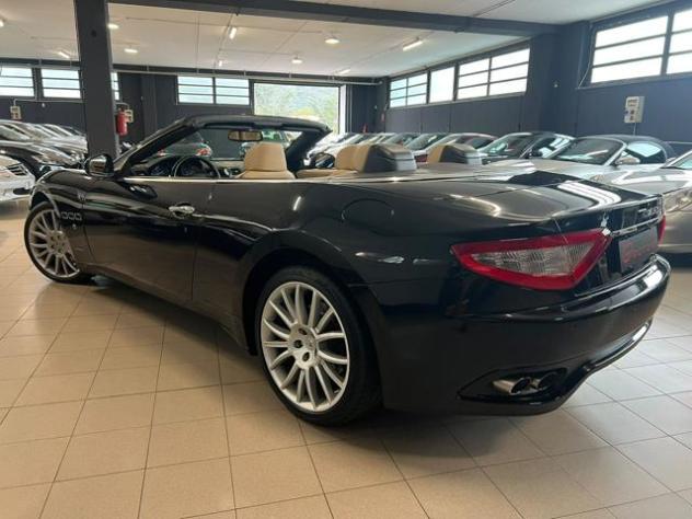 MASERATI GranCabrio 4.7 440CV TAGLIANDI UFFICIALI ! 2 PROPRIETARI ! rif. 24102039 - Foto 5