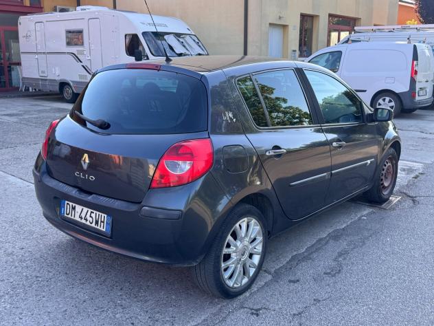 Renault Clio Storia 1.2 16V 5 porte Dynamique - Foto 9