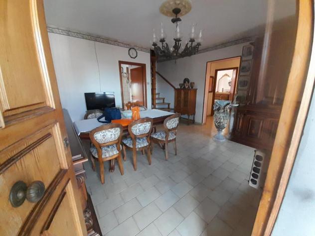 Quadrilocale in vendita a Massa