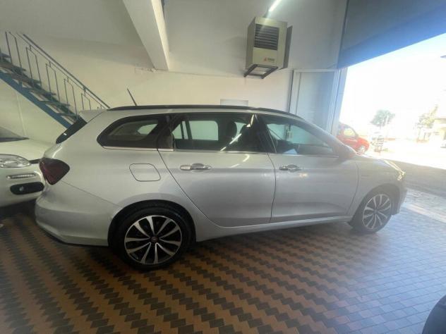 FIAT Tipo (2015--) Tipo 1.6 Mjt S&S DCT SW Lounge - Foto 5