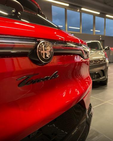 Alfa Romeo Tonale 1.6 diesel 130 CV TCT6 Edizione Milano Cortina 2026 - Foto 9