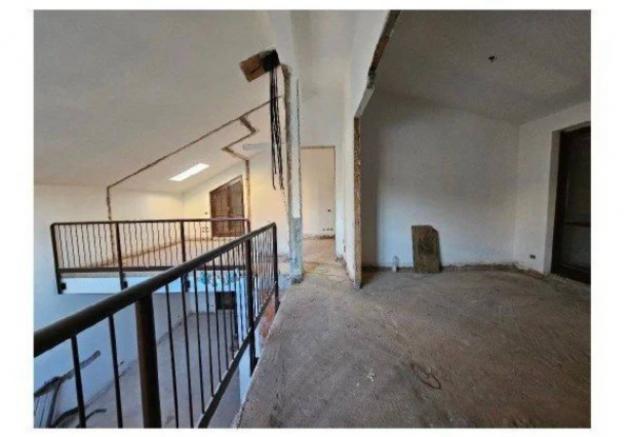 Immobile in asta di 274 m² con più di 5 locali e box auto doppio in vendita a Cesate - Foto 9
