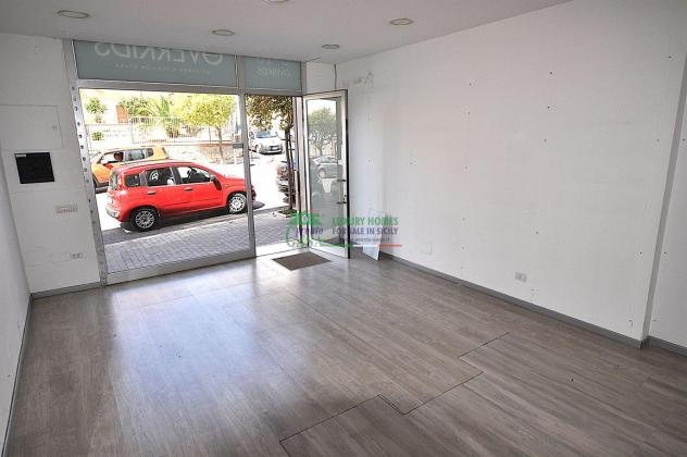 Rif. 9727 - Locale comm.le in via Archimede
