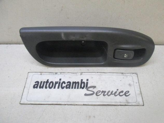 7700431172 COMANDO ALZACRISTALLO PORTA ANTERIORE DESTRA RENAULT SCENIC 1.6 B 79KW 5M 5P (2001) RICAMBIO USATO