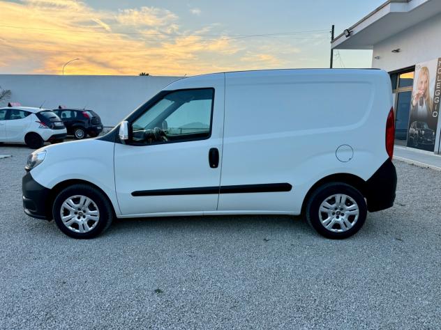 Fiat Doblo 1.3 MJT Cargo Lamierato SX 3 Posti Autocarro - Foto 8