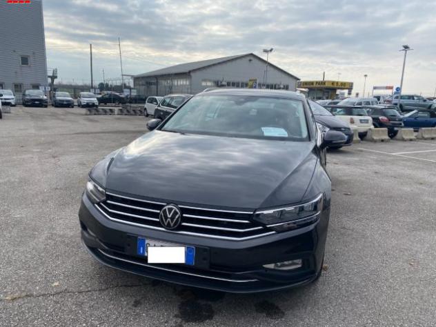 VOLKSWAGEN Passat Variant 2.0 TDI SCR EVO DSG Business x commercianti rif. 24077782 - Foto 2